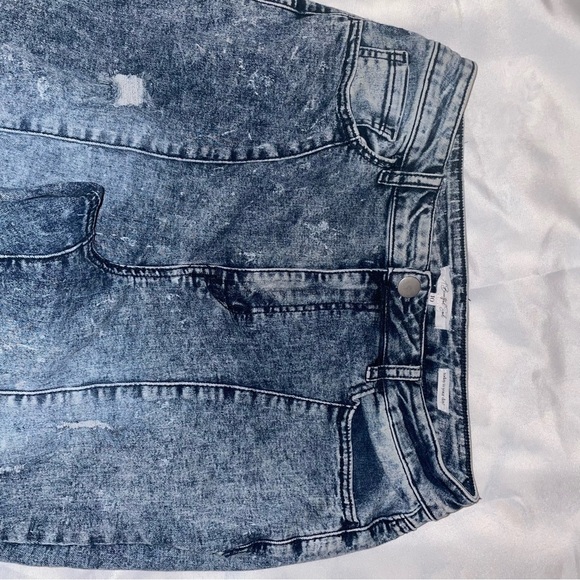 Y2K Acid Wash Flare Jeans - Picture 4 of 7